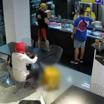 img Bucureștean condamnat pentru propagandă nazistă și antisemită. A descins cu un pistol airsoft în restaurantul unui evreu