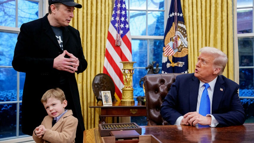 img Elon Musk anunță reduceri masive de personal în colaborare cu Donald Trump