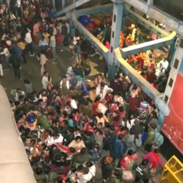 img Tragedie la gara din New Delhi: Cel puțin 15 morți și 15 răniți într-un haos devastator