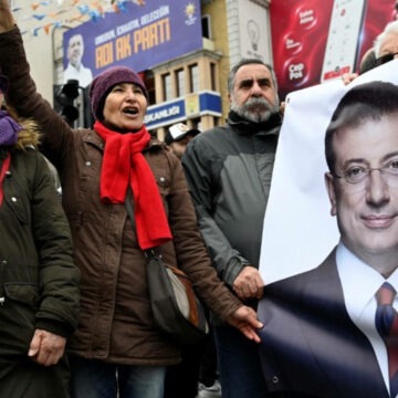 img Arestarea primarului Istanbulului, rivalul lui Erdogan, declanșează proteste și acuzații de lovitură de stat în Turcia