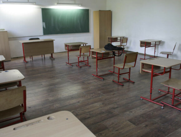Ministerul Educației lansează un proiect-pilot de utilizare a inteligenței artificiale în școlile din România