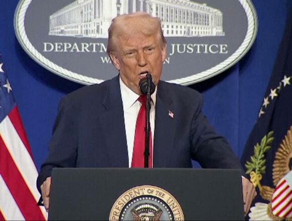 Administrația Trump se dezlănțuie împotriva avocaților „ostili”