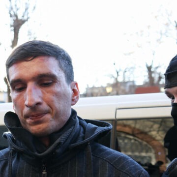 img Scandalul finanțării campaniei electorale pe TikTok: Bogdan Peșchir, acuzat de corupere a alegătorilor