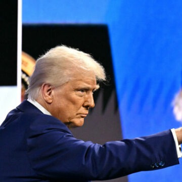 Vizita oficialilor americani in Groenlanda: Prietenie sau provocare?