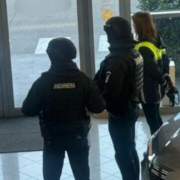 img Percheziții în Argeș și Vâlcea în dosarul privind finanțarea ilegală a campaniei electorale a lui Călin Georgescu