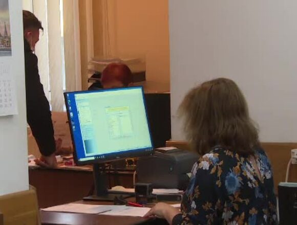 Sindicalistii critica proiectul de evaluare a functionarilor. Opunandu-se ferm masurilor arbitrar netransparente si inechitabile