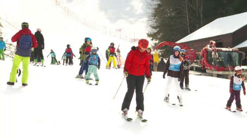 img Boomul turistic de la schi: românii cheltuie peste 200 de milioane de euro în două săptămâni