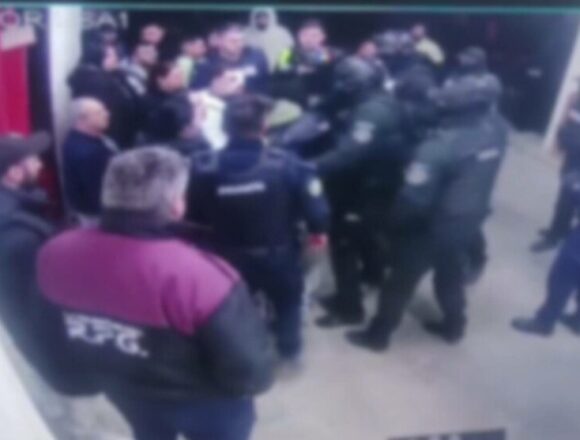 Descindere a forțelor speciale la Spitalul Județean din Botoșani