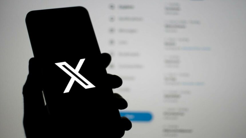 img Reţeaua de socializare X afectată de mai multe pene la nivel mondial