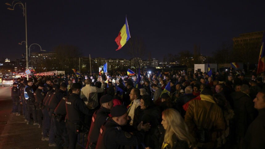 img Protest al susținătorilor lui Călin Georgescu la sediul Curții Constituționale a României