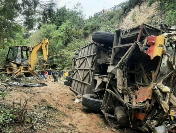 Accidente rutiere cu zeci de victime în Mexic