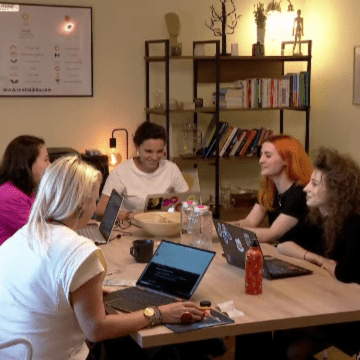 img Priorități pentru femei în alegerea unui job