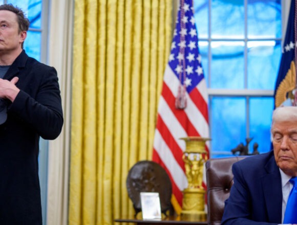 Donald Trump, obligat de instanță să reangajeze mii de funcționari concediați