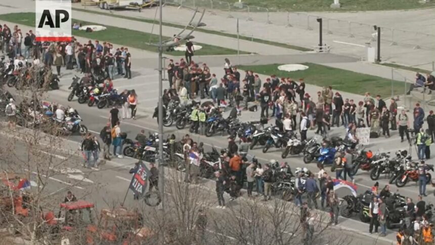 Protest masiv în Belgrad împotriva guvernului: zeci de mii de oameni așteptați să participe