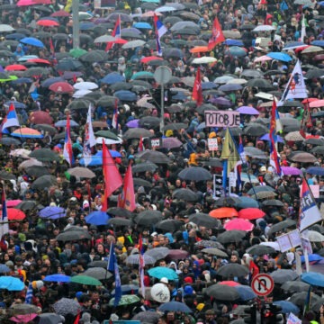 img Protest uriaș la Belgrad împotriva corupției și a abuzurilor de putere