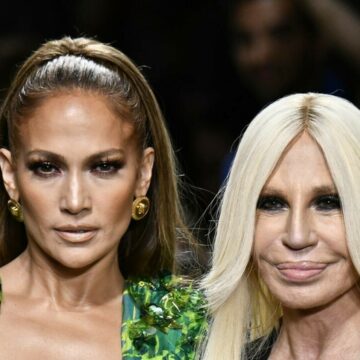 img Jennifer Lopez îi adresează un mesaj emoționant lui Donatella Versace