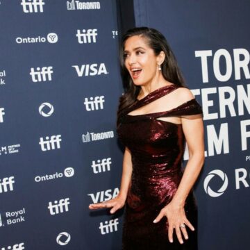 img Salma Hayek, secretul siluetei de invidiat la 58 de ani