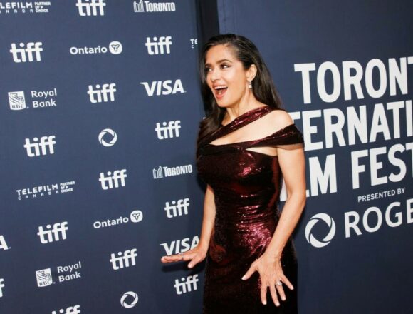 Salma Hayek, secretul siluetei de invidiat la 58 de ani