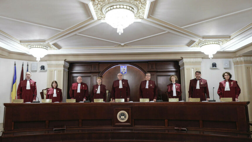 CCR contestă decizia judecătorului din Ploiești privind suspendarea hotărârii de anulare a alegerilor prezidențiale