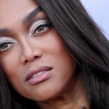 img Tyra Banks, o apariție de senzație pe covorul roșu la vârsta de 51 de ani