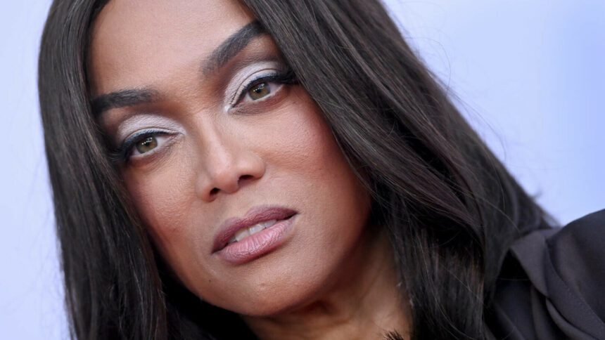 img Tyra Banks, o apariție de senzație pe covorul roșu la vârsta de 51 de ani