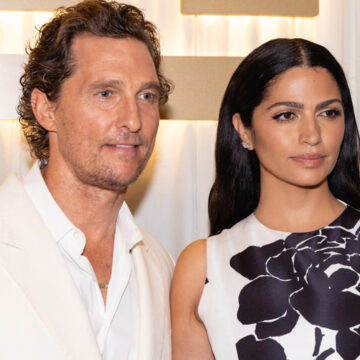 img Matthew McConaughey, apariție rară pe covorul roșu alături de familie
