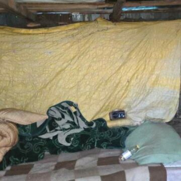 img Șapte români ținuți ca sclavi timp de 8 ani, la o fermă din Prahova