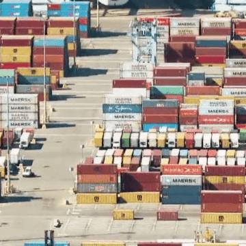 img Taxele vamale impuse de Donald Trump produselor chinezești ating 145% – Aurul atinge un nou record