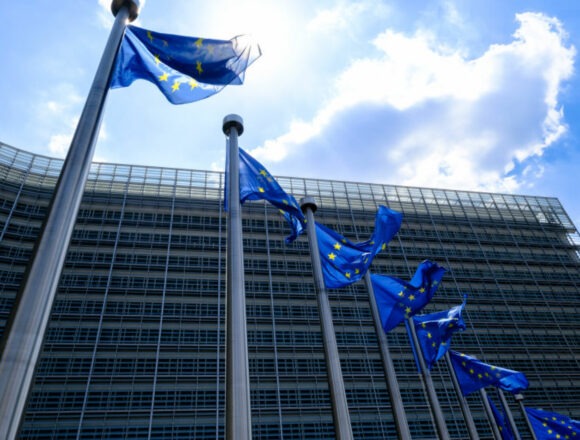Comisia Europeană pregătește răspunsul la tarifele impuse de Trump