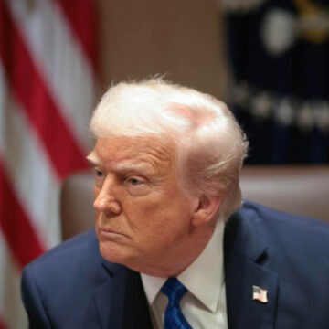 img Miliardarii americani se opun lui Donald Trump: Efectele noilor taxe vamale asupra economiei mondiale