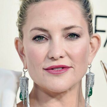img Kate Hudson straluceste pe covorul rosu