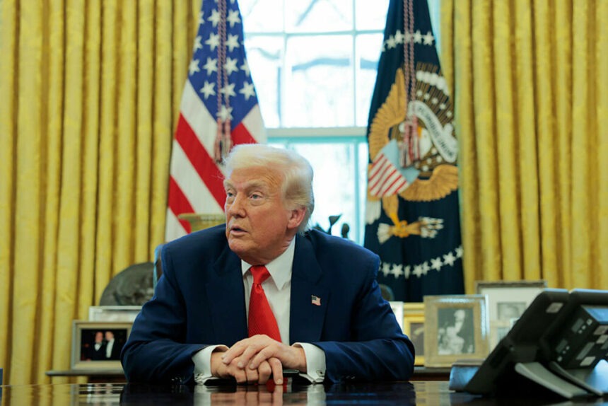 img Donald Trump aruncă omenirea în haos: o analiză a deciziei de suspendare a taxelor vamale