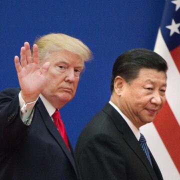 img Confruntarea comercială dintre SUA și China: Reacțiile lui Trump și Beijingului