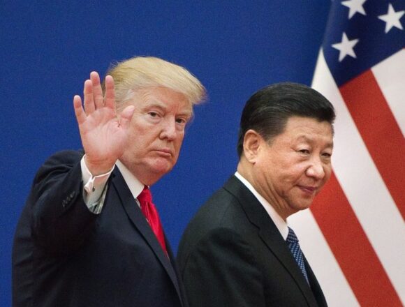 Confruntarea comercială dintre SUA și China: Reacțiile lui Trump și Beijingului
