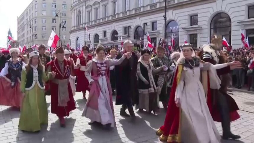 Parada din Varșovia marchează 1000 de ani de la încoronarea lui Boleslav I