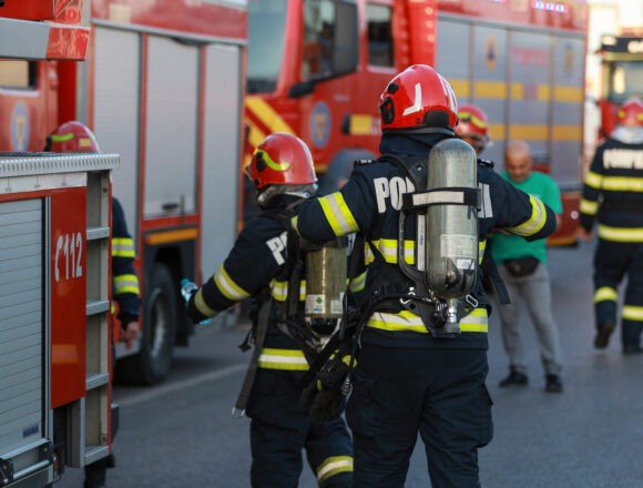 Bărbați din Focșani reținuți pentru incendierea intenționată a unei case