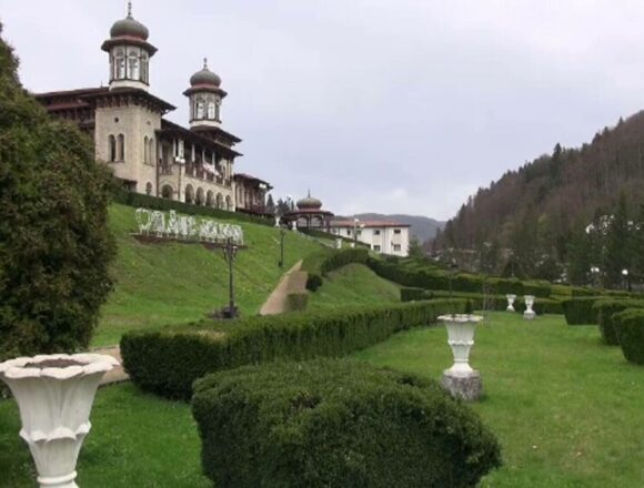 Vacanță de Paște cu aer curat și tratamente naturiste la Slănic Moldova